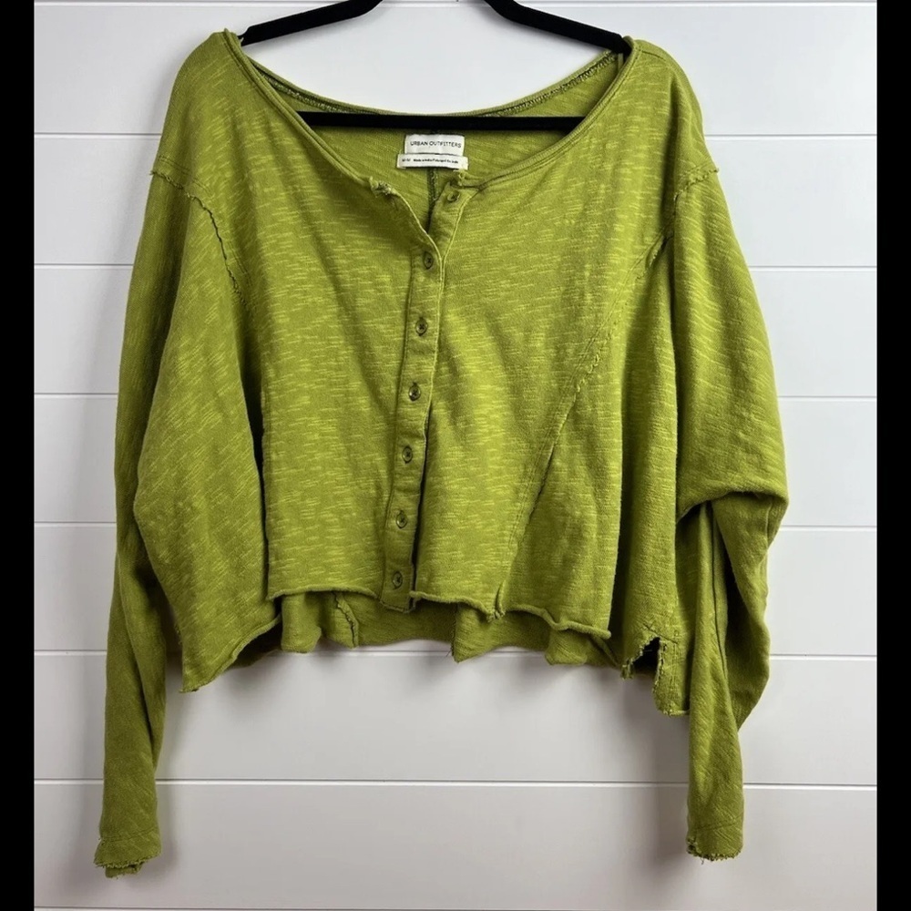Urban outfitters cropped sweater button up women’s medium lime green slouchy